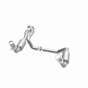 GMC Sierra Performance Exhaust - Magnaflow - Direct-Fit Catalytic Converter - 2005