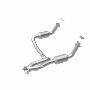 GMC Sierra Performance Exhaust - Magnaflow - Direct-Fit Catalytic Converter - 2005