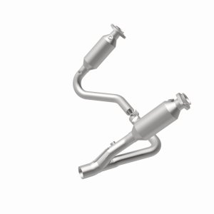 Dodge Durango Catalytic Converter - Magnaflow - California Grade CARB Compliant Direct-Fit - `05-`06 Dodge Durango Catalytic Converter - Magnaflow - California Grade CARB Compliant Direct-Fit - `05-`06