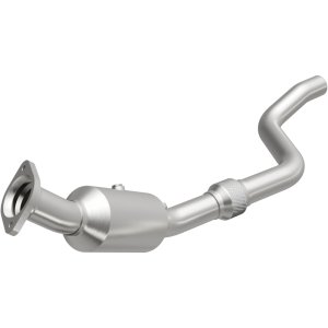 Dodge Magnum Catalytic Converter - Magnaflow - California Grade CARB Compliant, Direct-Fit - 2005