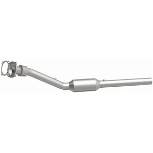 Volkswagen Golf Catalytic Converter - Magnaflow - Direct Fit, CARB Compliant - `04-`05