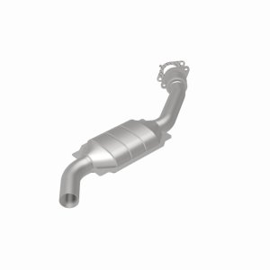 Ford Taurus Catalytic Converter - Magnaflow - California Grade CARB Compliant Direct-Fit - `04-`05