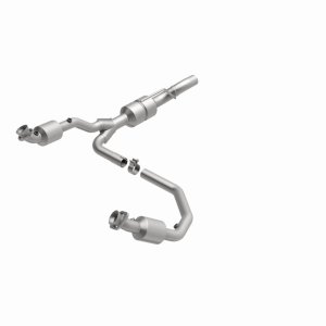 Dodge Ram 3500 Van Catalytic Converter - Magnaflow - California Grade CARB Compliant Direct-Fit - `01-`02