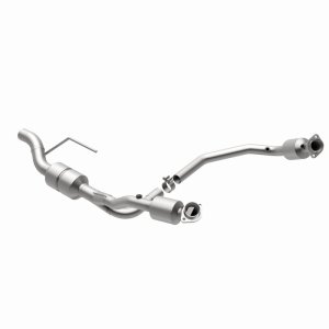 Dodge Ram 3500 Van Catalytic Converter - Magnaflow - California Grade CARB Compliant Direct-Fit - `01-`02