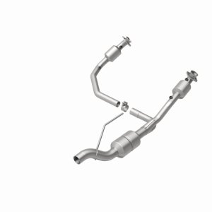 Dodge Ram 3500 Van Catalytic Converter - Magnaflow - California Grade CARB Compliant Direct-Fit - `01-`02
