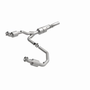Dodge Ram 3500 Van Catalytic Converter - Magnaflow - California Grade CARB Compliant Direct-Fit - `01-`02