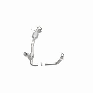 Chevrolet Blazer Catalytic Converter - Magnaflow - California Grade CARB Compliant, Direct-Fit, Spun Body - `03-`05