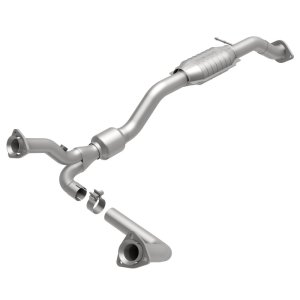 Chevrolet Blazer Catalytic Converter - Magnaflow - California Grade CARB Compliant, Direct-Fit, Spun Body - `03-`05