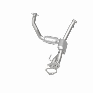 Ford Ranger Catalytic Converter - Magnaflow - California Grade CARB Compliant Direct-Fit - `04-`06