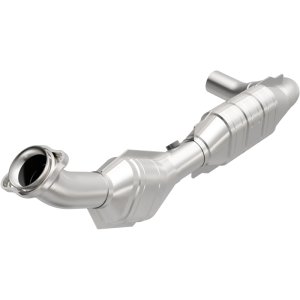 Ford Expedition Catalytic Converter - Driver Side - Magnaflow - California Grade CARB Compliant Direct-Fit - `03-`04