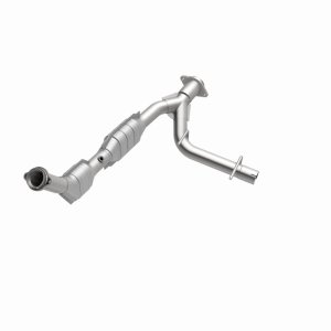 Ford Expedition Catalytic Converter - Passenger Side - Magnaflow - California Grade CARB Compliant Direct-Fit - `03-`04