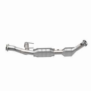 Ford Expedition Catalytic Converter - Passenger Side - Magnaflow - California Grade CARB Compliant Direct-Fit - `03-`04