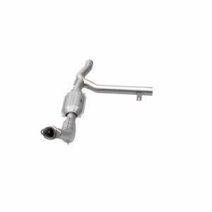 Ford F-150 Catalytic Converter - Magnaflow - California Grade CARB Compliant Direct-Fit - `02-`03