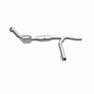 Ford F-150 Catalytic Converter - Magnaflow - California Grade CARB Compliant Direct-Fit - `02-`03