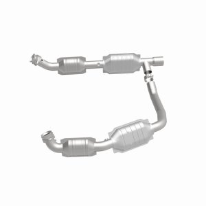 Ford E-250 Catalytic Converter - Magnaflow - California Grade CARB Compliant - 2005 Ford E-250 Catalytic Converter - Magnaflow - California Grade CARB Compliant - 2005