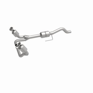 Dodge Durango Catalytic Converter - Magnaflow - California Grade CARB Compliant Direct-Fit - `00-`03