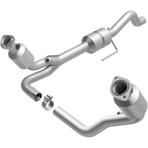 Dodge Durango Catalytic Converter - Magnaflow - California Grade CARB Compliant Direct-Fit - `00-`03