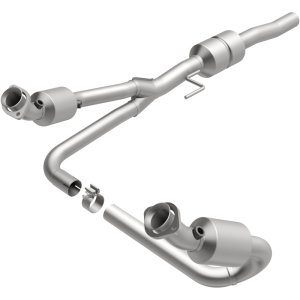 Dodge Durango Catalytic Converter - Magnaflow - California Grade CARB Compliant Direct-Fit - `02-`03