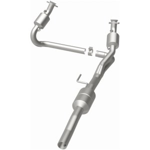 Dodge Durango Catalytic Converter - Magnaflow - California Grade CARB Compliant Direct-Fit - `02-`03