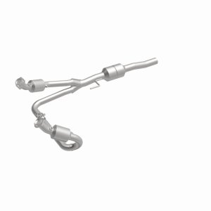 Dodge Durango Catalytic Converter - Magnaflow - California Grade CARB Compliant Direct-Fit - `02-`03