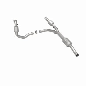 Dodge Ram 1500 Catalytic Converter - Magnaflow - California Grade CARB Compliant Direct-Fit - `02-`03
