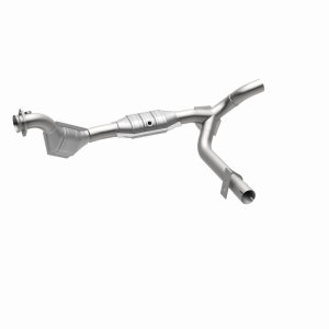 Ford F-150 Catalytic Converter - Magnaflow - California Grade CARB Compliant Direct-Fit - `02-`04