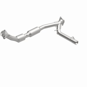 Lincoln Navigator Catalytic Converter - Magnaflow - California Direct-Fit - `03-`04