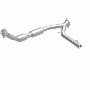 Lincoln Navigator Catalytic Converter - Magnaflow - California Direct-Fit - `03-`04