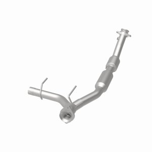 Ford Expedition Catalytic Converter - Magnaflow - Direct Fit - `03-`04