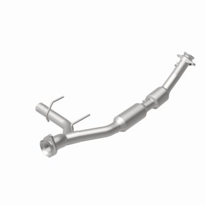 Ford Expedition Catalytic Converter - Magnaflow - Direct Fit - `03-`04