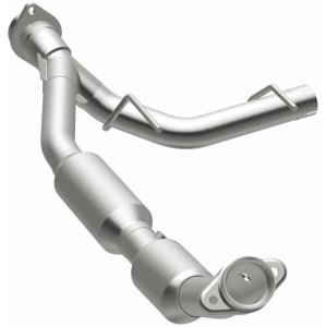 Ford Expedition Catalytic Converter - Magnaflow - Direct Fit - `03-`04