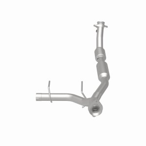 Ford Expedition Catalytic Converter - Magnaflow - Direct Fit - `03-`04