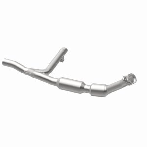 Ford F-150 Catalytic Converter - Magnaflow - California Grade CARB Compliant - `02-`03