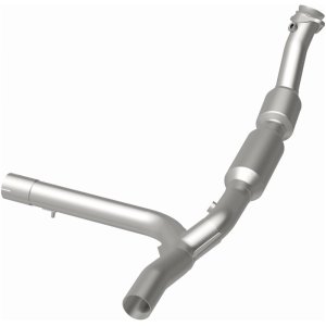 Ford F-150 Catalytic Converter - Magnaflow - California Grade CARB Compliant - `02-`03