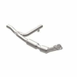 Ford F-150 Catalytic Converter - Magnaflow - California Grade CARB Compliant - `02-`03