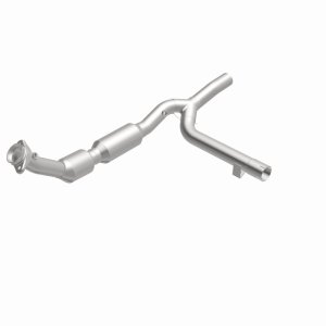 Ford F-150 Catalytic Converter - Magnaflow - California Grade CARB Compliant - `02-`03