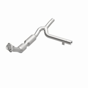 Ford F-150 Catalytic Converter - Magnaflow - California Grade CARB Compliant - `02-`03