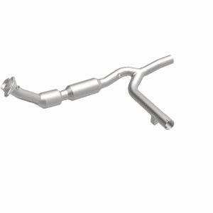 Ford F-150 Catalytic Converter - Magnaflow - California Grade CARB Compliant - `02-`03