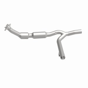 Ford F-150 Catalytic Converter - Magnaflow - California Grade CARB Compliant - `02-`03