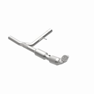 Ford F-150 Direct Fit Catalytic Converter - Magnaflow - 2004