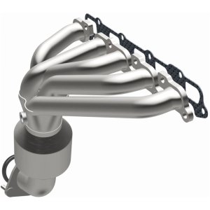 GMC Canyon Catalytic Converter - Magnaflow - Direct Fit - `04-`06