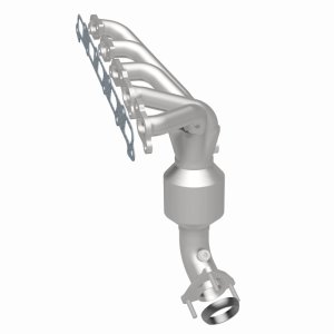 GMC Canyon Catalytic Converter - Magnaflow - Direct Fit - `04-`06