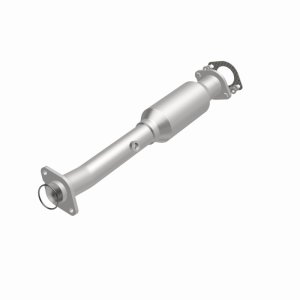Nissan Pathfinder Armada Catalytic Converter - Magnaflow - Direct-Fit - 2004