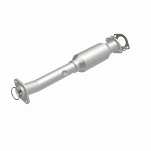Nissan Pathfinder Armada Catalytic Converter - Magnaflow - Direct-Fit - 2004