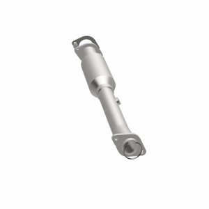 Nissan Pathfinder Armada Catalytic Converter - Magnaflow - Direct-Fit - 2004