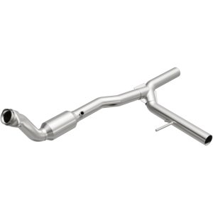 Ford F-150 Catalytic Converter - Magnaflow - Direct Fit - `05-`06