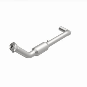 Ford F-150 Catalytic Converter - Magnaflow - California Grade CARB Compliant - `05-`06