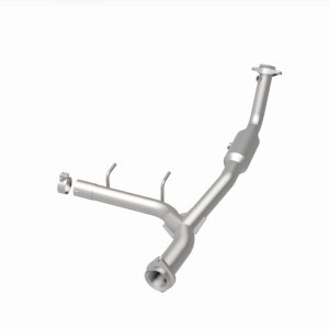 Ford Expedition Catalytic Converter - Magnaflow - California Grade CARB Compliant Direct-Fit - `05-`06
