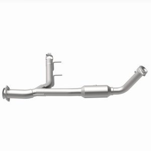 Ford Expedition Catalytic Converter - Magnaflow - California Grade CARB Compliant Direct-Fit - `05-`06