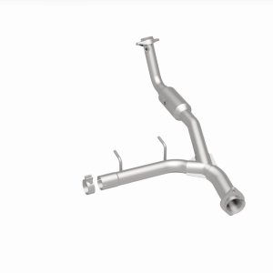 Ford Expedition Catalytic Converter - Magnaflow - California Grade CARB Compliant Direct-Fit - `05-`06